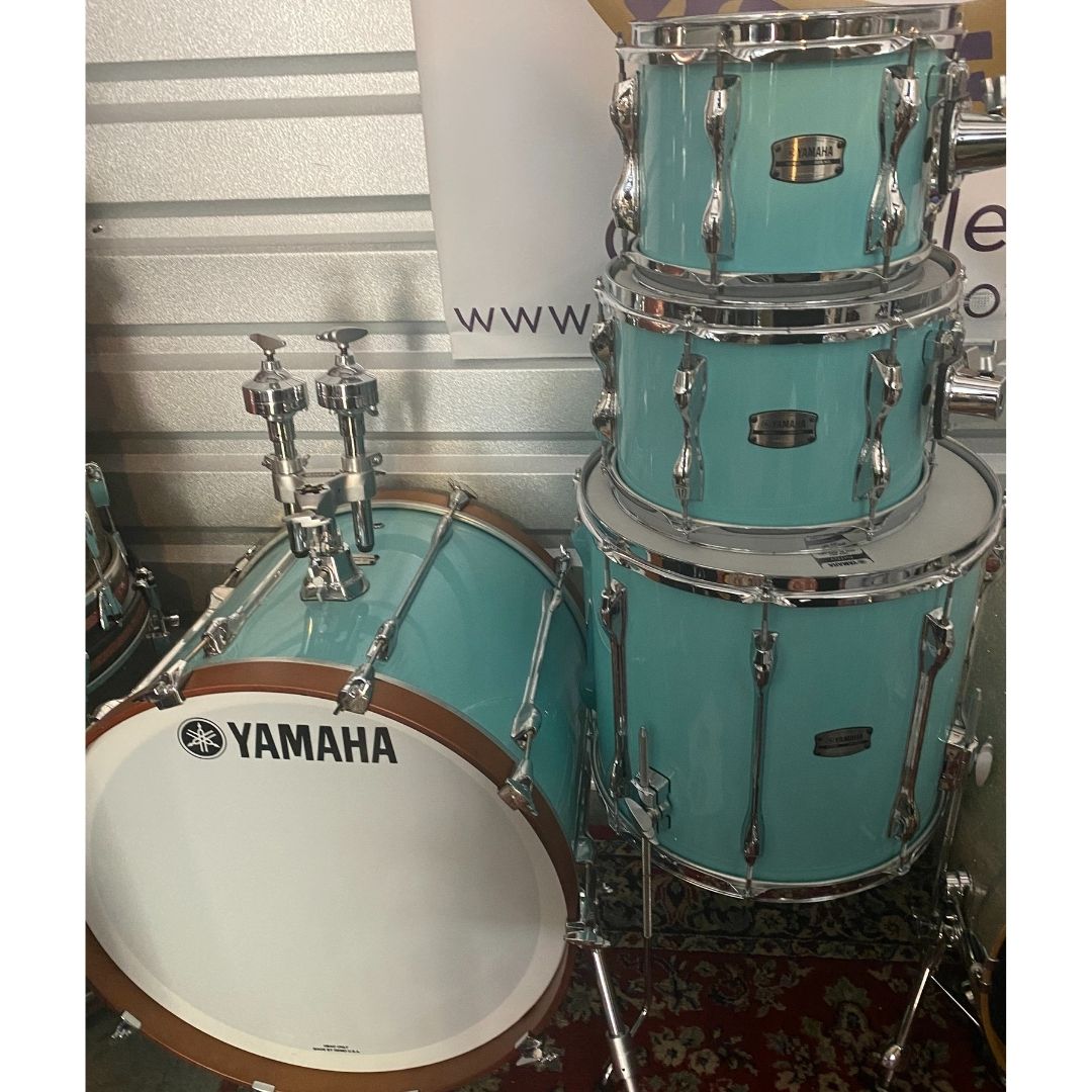 35 Yamaha Recording light blue